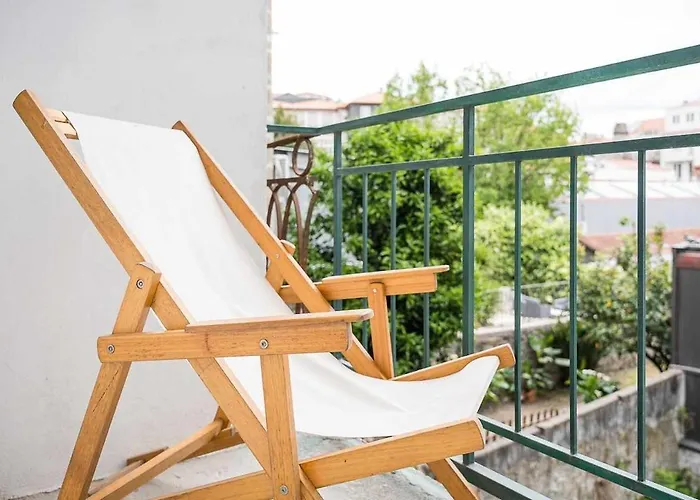 Panorama Clerigos Apartamento *