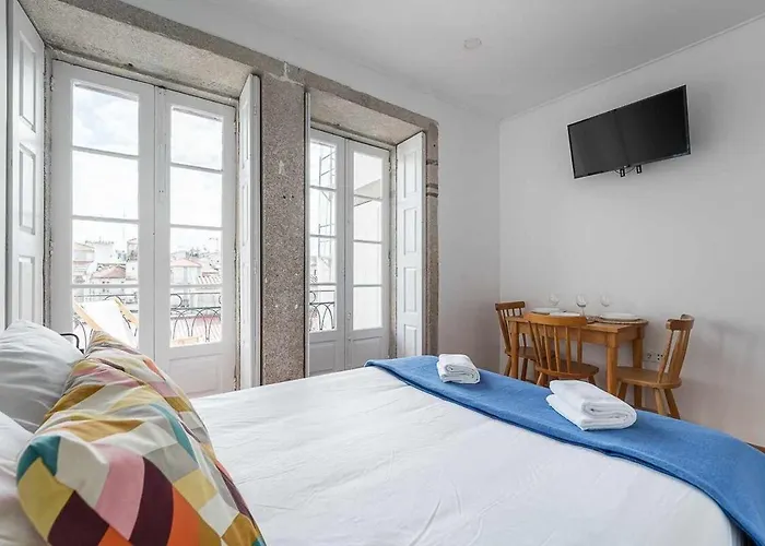 Panorama Clerigos Apartamento *